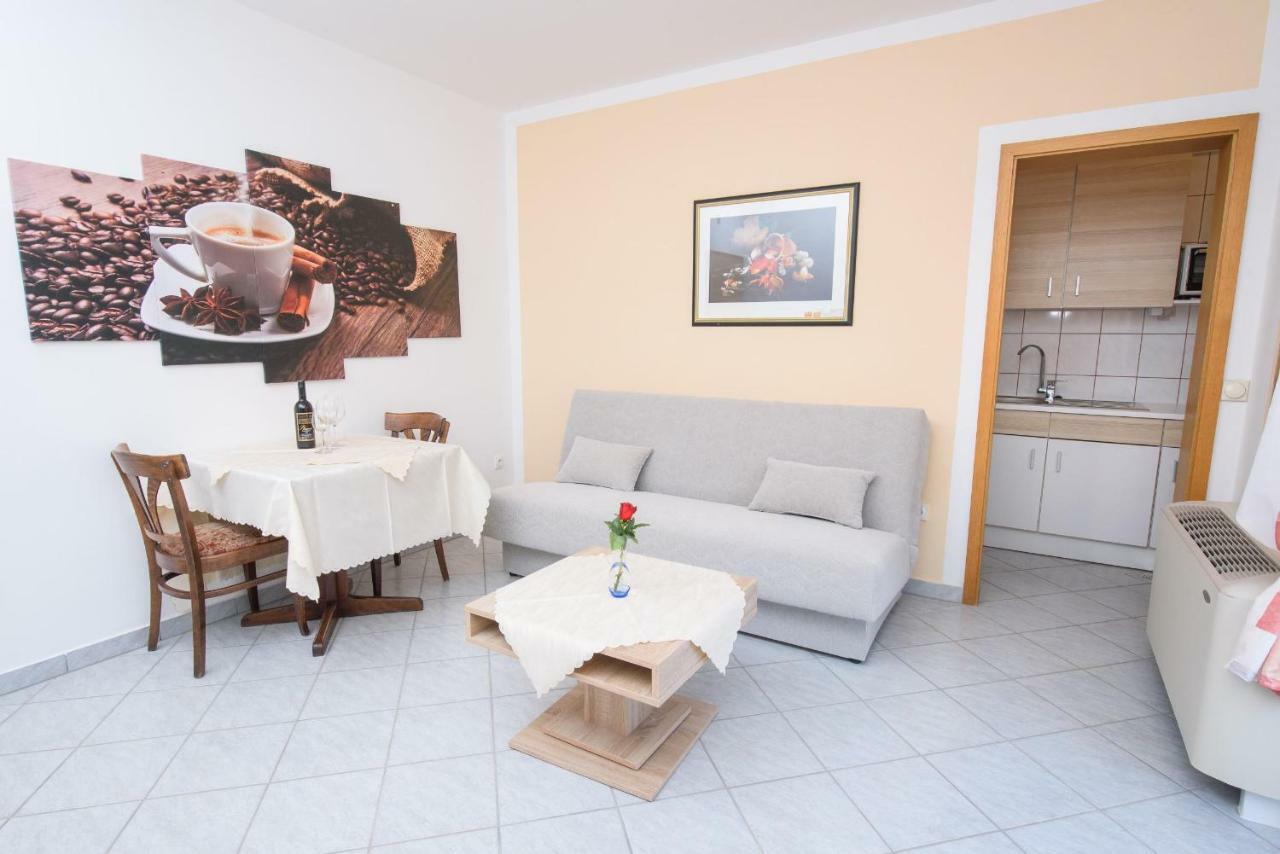 Apartments San Jozef Trogir Exterior foto