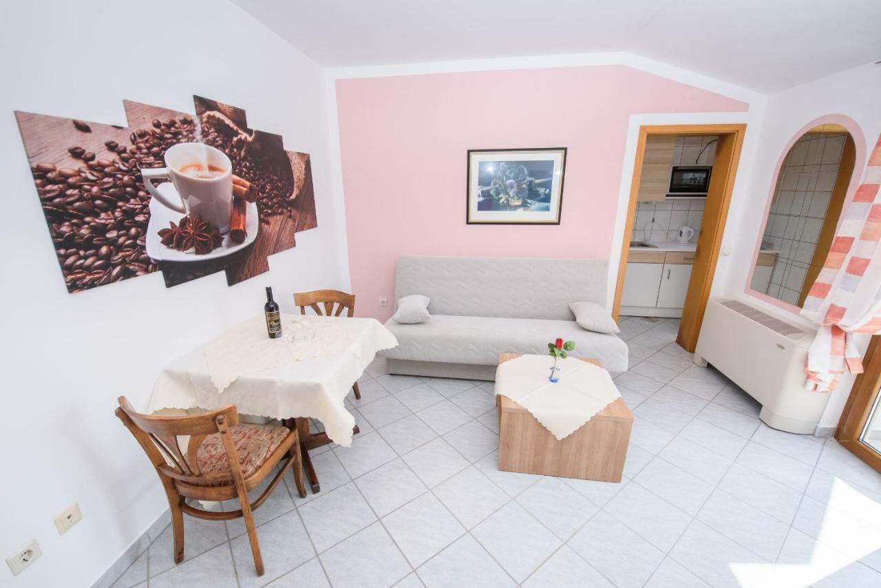 Apartments San Jozef Trogir Exterior foto